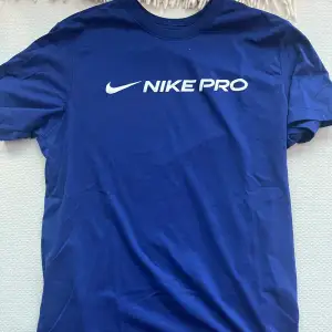 Fräsch nike t-shirt i bra skick!