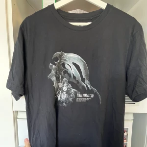 final fantasy tisha - feeet FF tisha lite små weebig oså men dene tung oavsett💯 unqlo lab - sz M sitter m