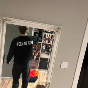 Fear of God sweater size S