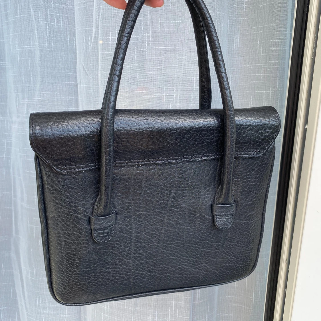 Svart handväska - 2