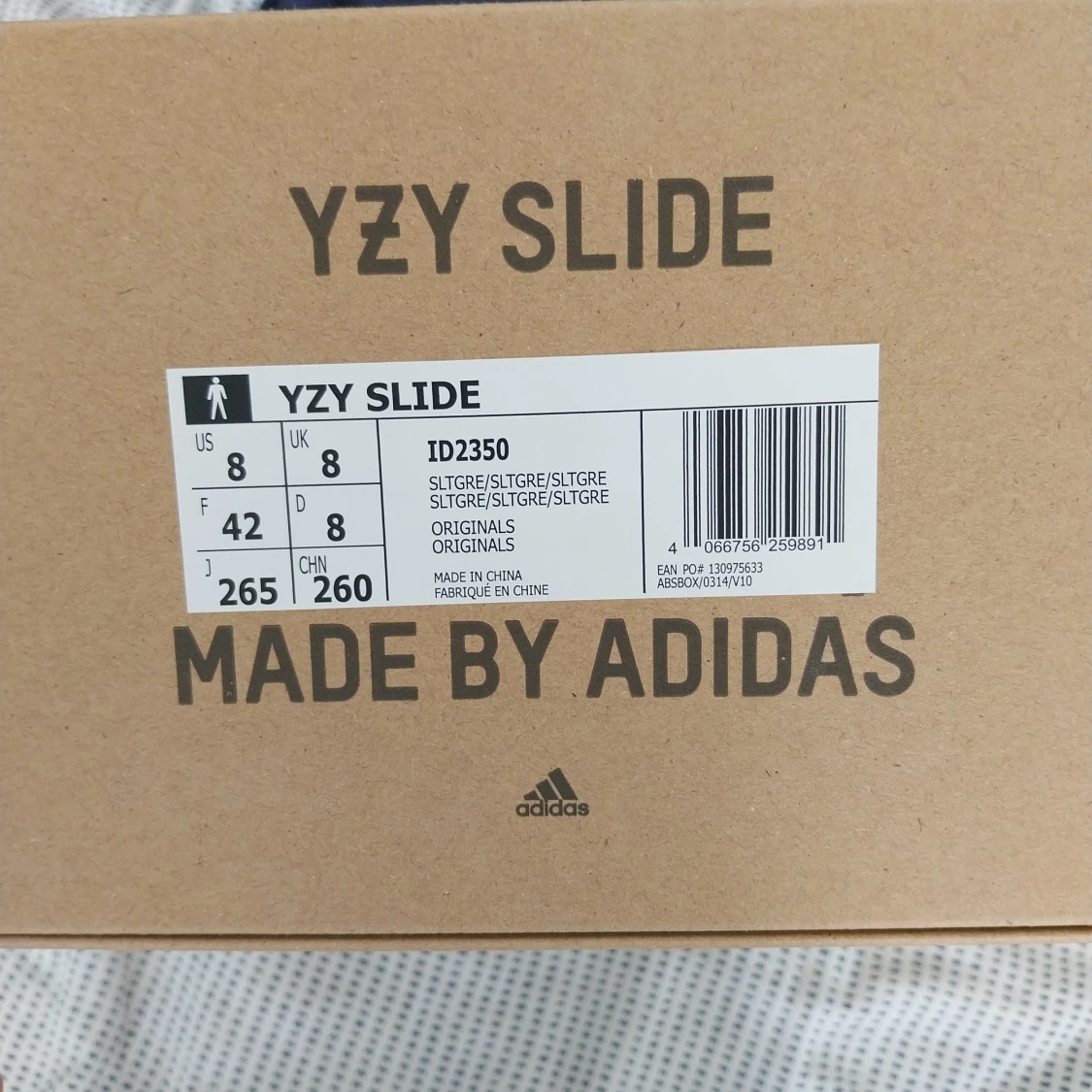 Yeezy slides - 91