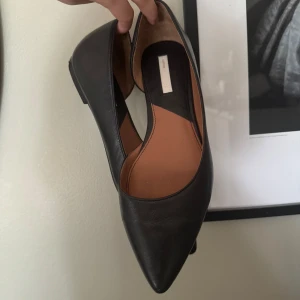 Trendiga skor - Trendiga skor som passar mig som vanligtvis har storlek 38,5💞