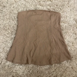 tub topp - tub topp från bikbok, använd 1 gång  