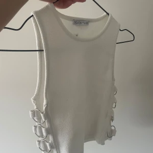 Linne - Säljer detta linne från Chiquelle! Aldrig använd! Strl M! 