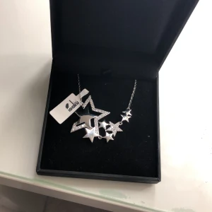 Halsband  - Aldrig använt, bra i skick, helt nytt