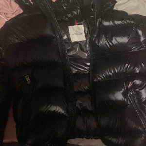 Säljer min monclear unisex storlek s - Monlclear maya  