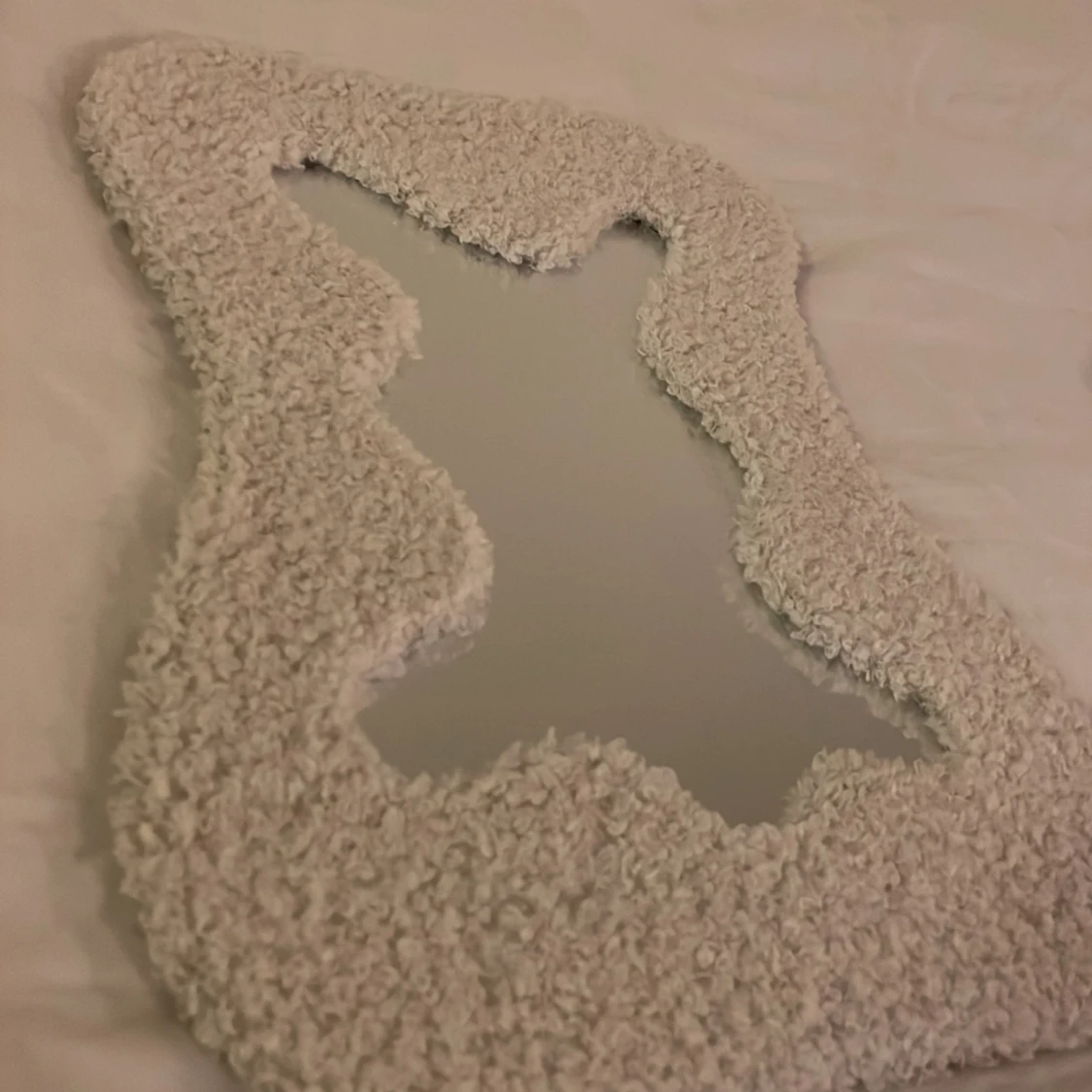 Gina tricot spegel  - 90