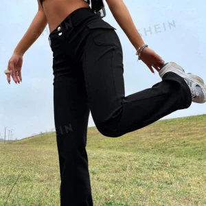 Byxor - Knappast använd, bild tagen från shein 