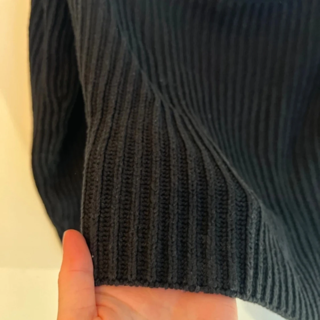 Svart of shoulder tröja - 90