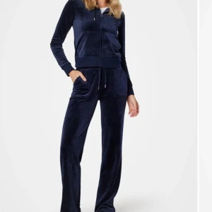 Juciy byxor  - Bra skick, skriv privat för frågor och fler bilder 