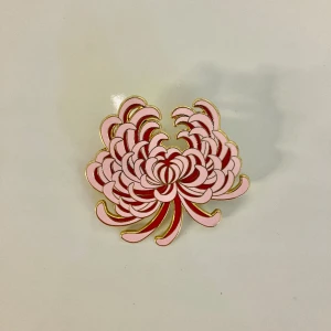 Enamel pin blomma  - Söt pin/brosch, är ca 5 cm