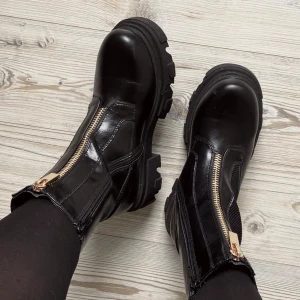 Chunky boots - Coola chunky boots med guldiga dragkedjor fram 🔥 Bekväma och i fint skick! 