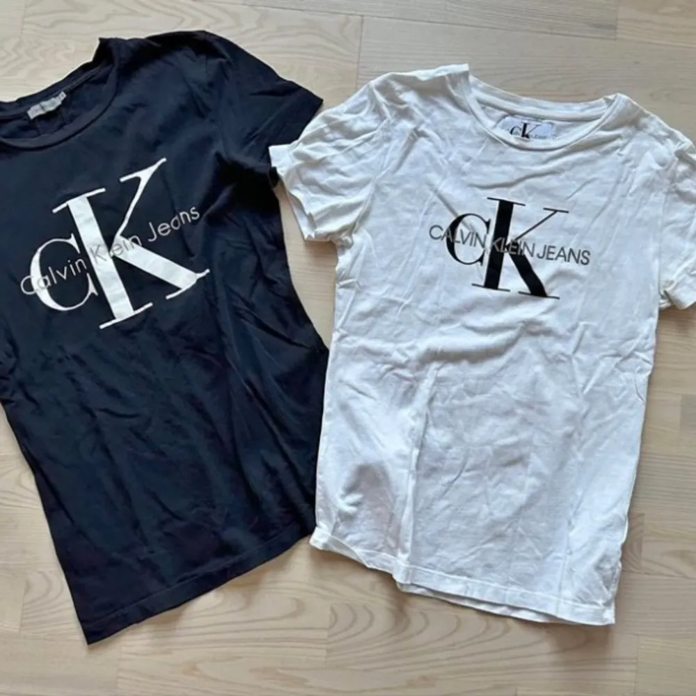 2st t-shirt i stl S. Säljes för 150kr. T-paidat.