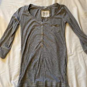 Vintage abercrombie & Fitch tröja. I storlek s. 