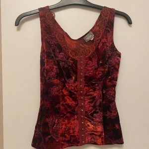  vinröd topp  - Fin och glittrig används endast en gång 