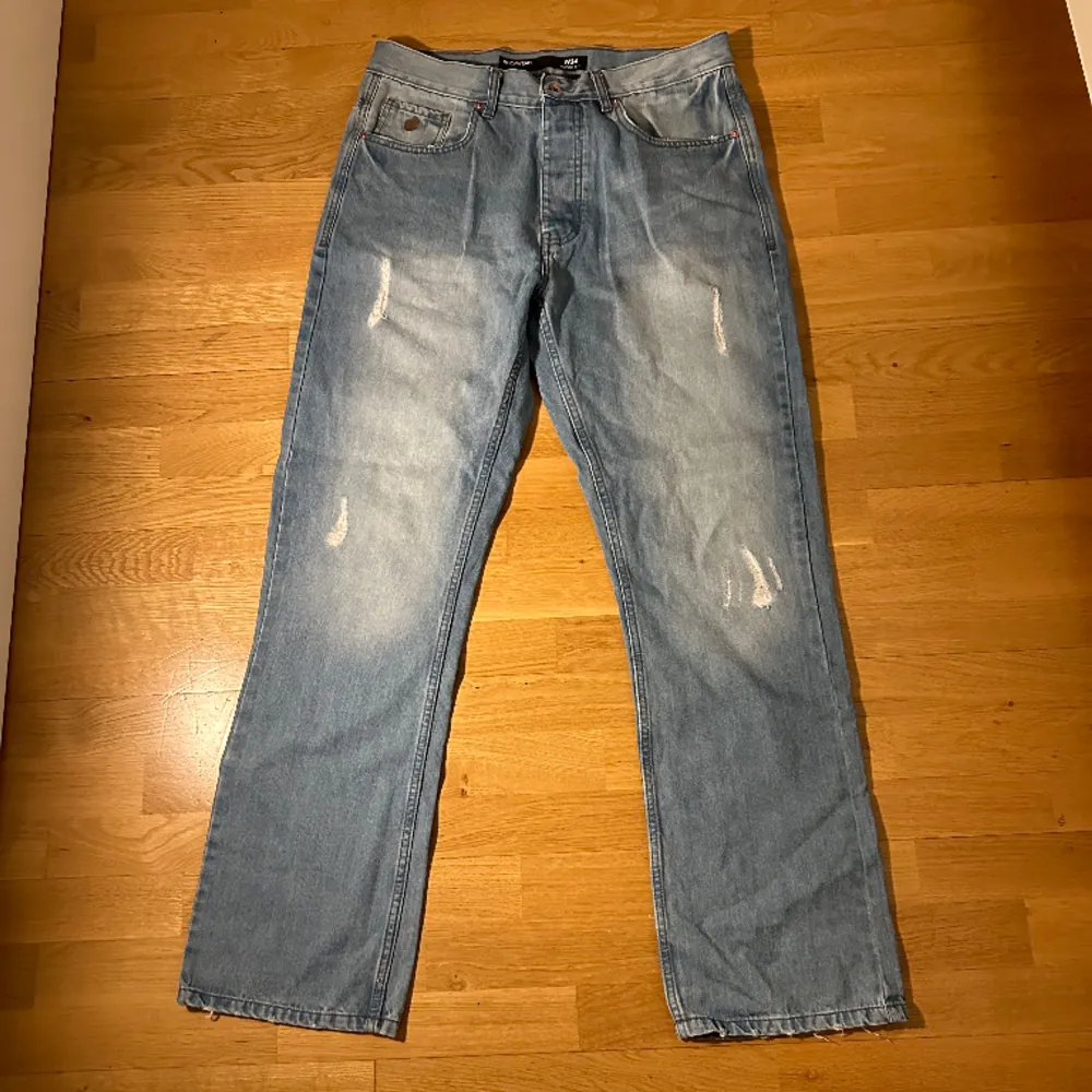 Vintage Jeans Storlek 34/34 Skriv för frågor, mått eller fler bilder😊. Jeans & Byxor.