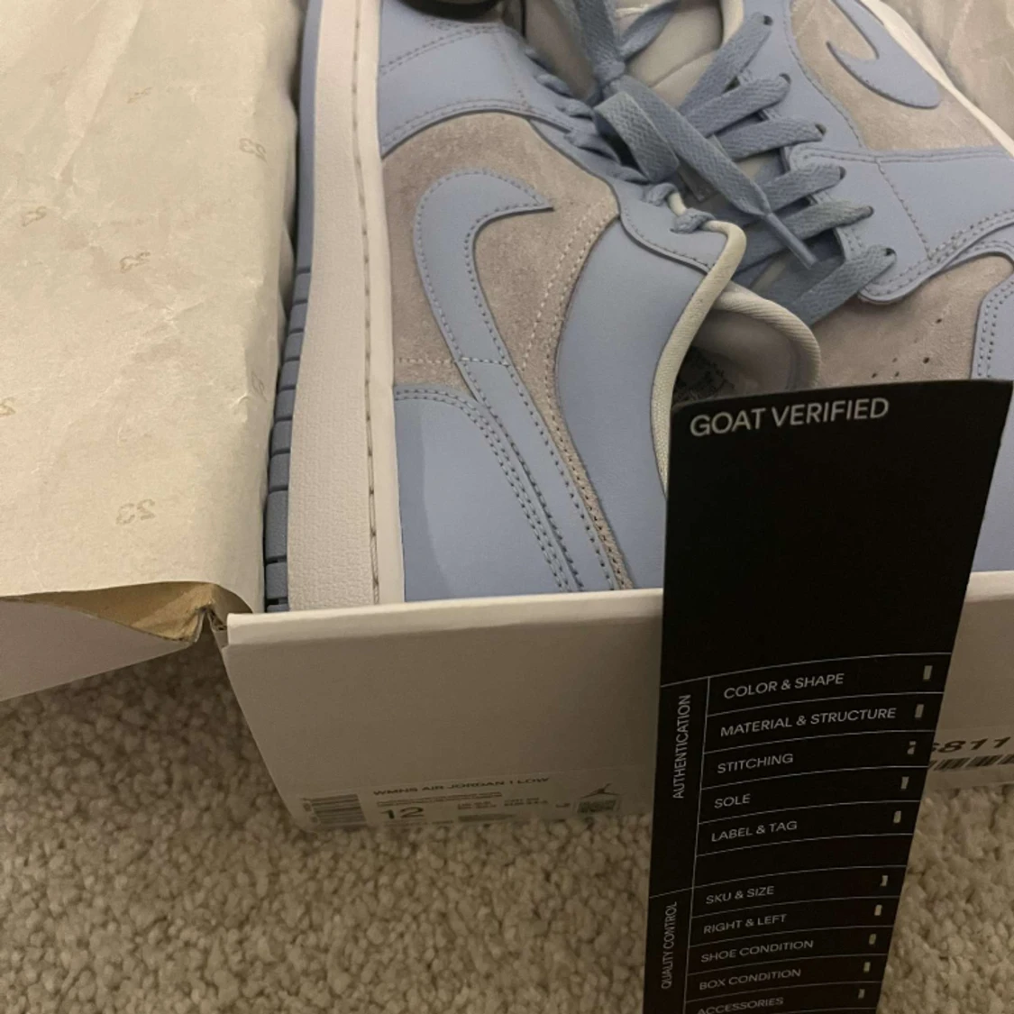 Jordan 1 university blue  - 90