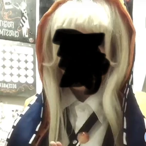 runa peruk - säljer min runa peruk, dåligt klippt men annars helt ok  tar bara swish!!