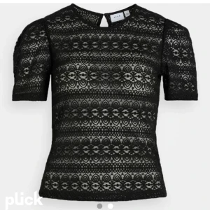 Spets topp  - Jättefin och aldrig använd! Skriv för frågor! Köpt för 349 på zalandi