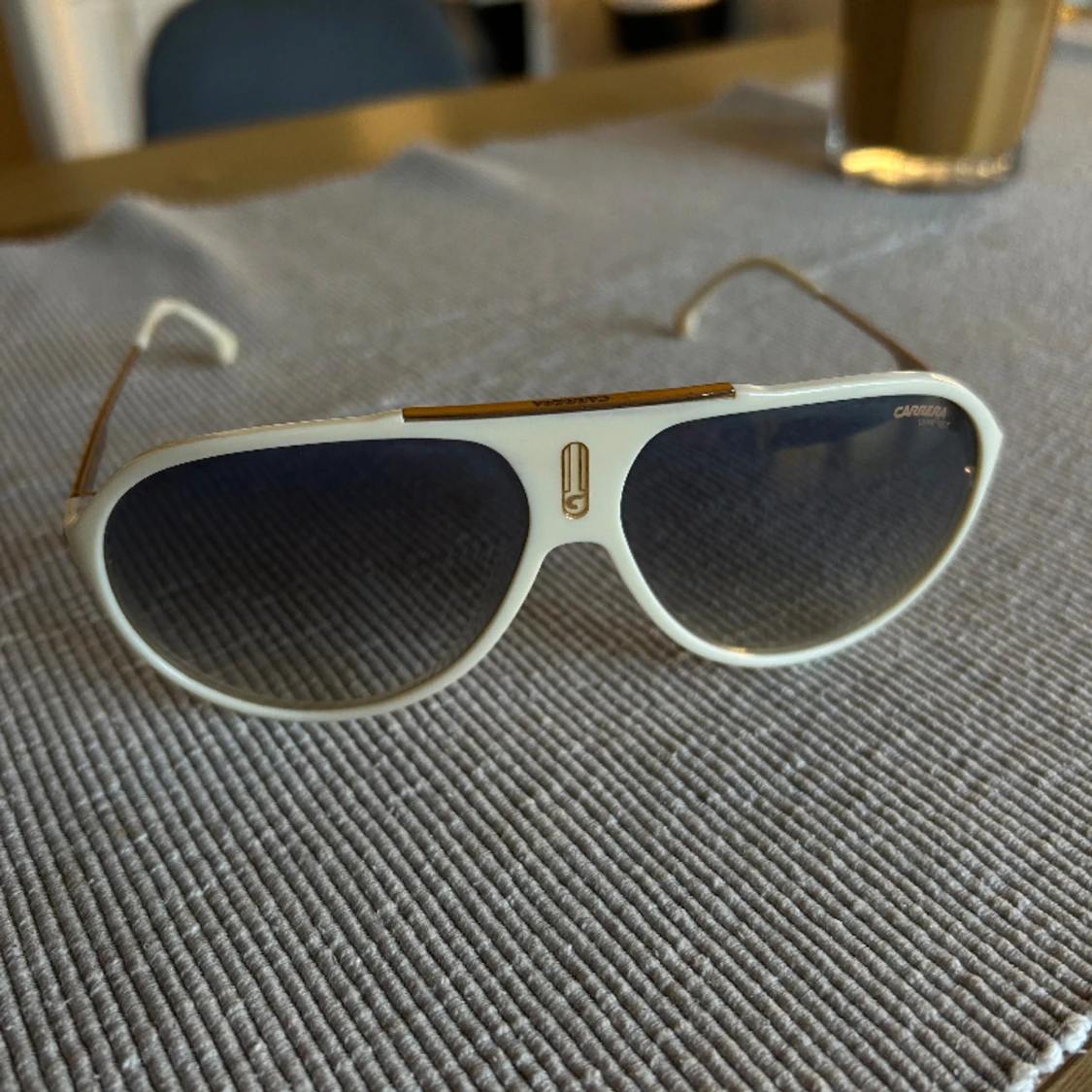 Solglasögon från Carrera - 90