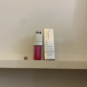 Dior lip oil - Säljer denna dior lip oilen helt oanvänd