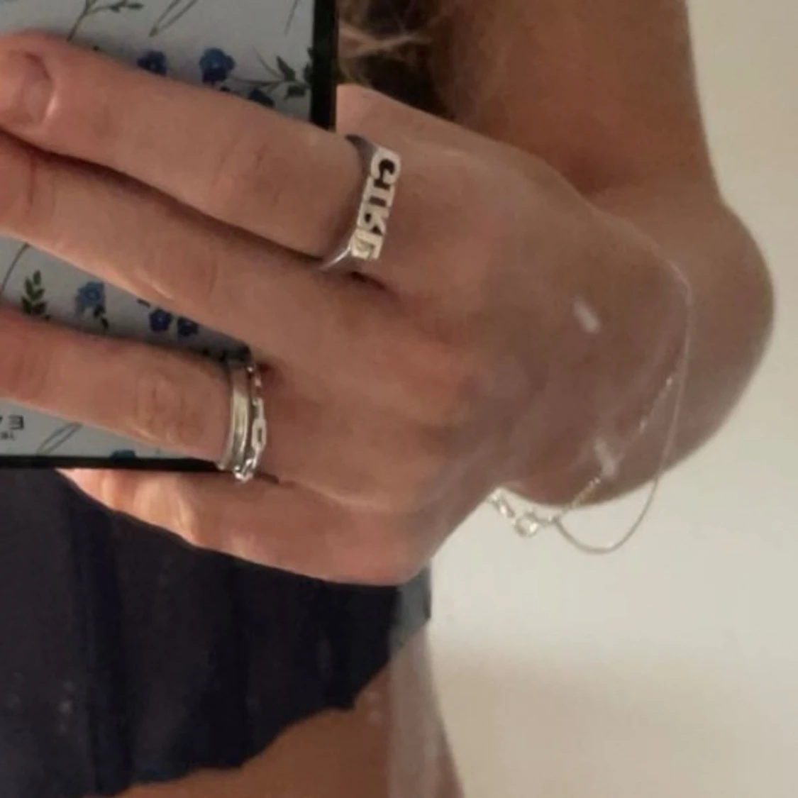 Maria black, girl ring