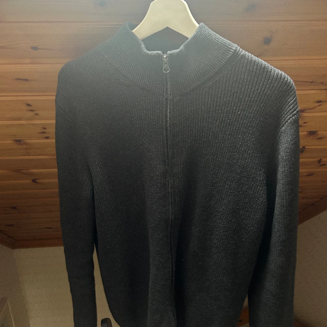 Full Zip-John Henric