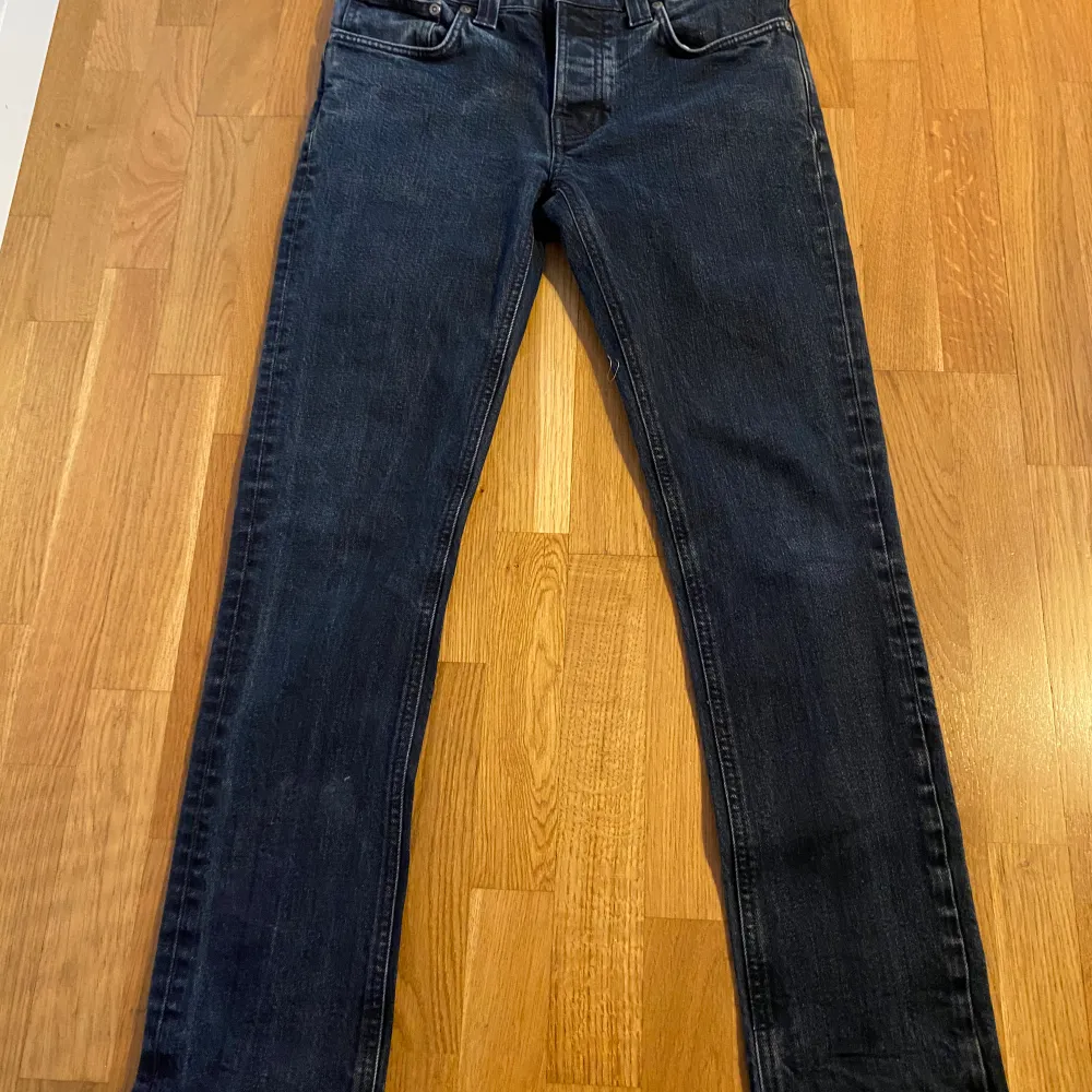Nudie jeans grim tim, storlek 32/32, skick 9/10. Jeans & Byxor.