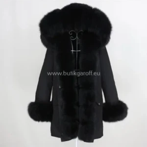 Garoff pälsjacka  - Svart pälsjacka från garoff. Köpt för 2 år sen, använd en vinter. Avtagbar päls överallt på jackan. Köpt för 2999 säljer nu för 1500 men priset kan diskuteras. Heller inga skador på jackan, skickar bilder vid förfrågan 😊