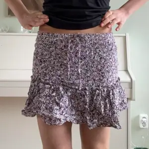 Zara kjol med shorts under. Superfin oxh Supersköna. 