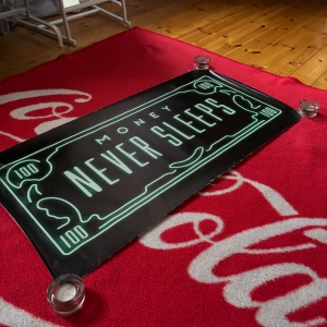 Banner - Säljer banner som hängt ett litet tag.