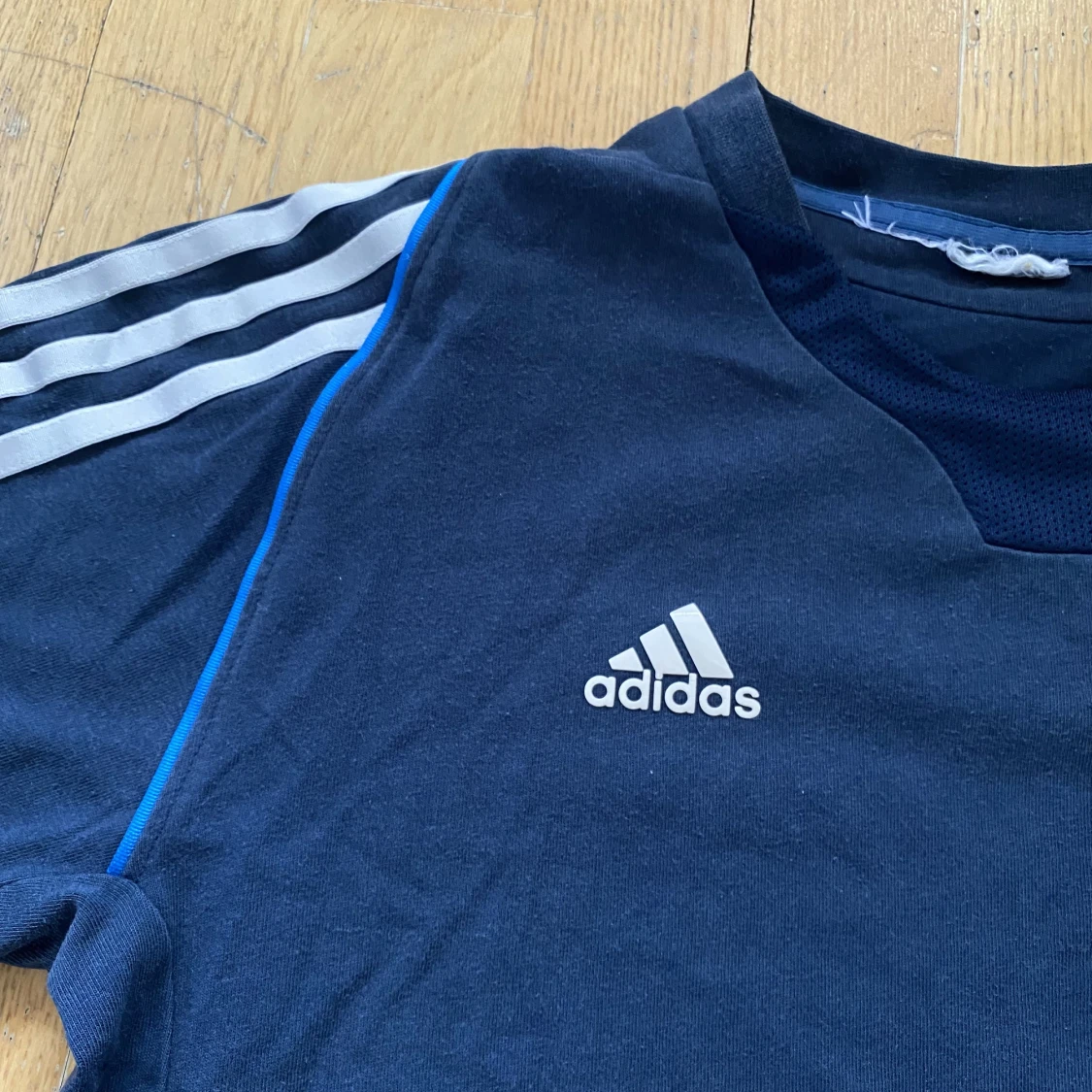 Vintage adidas tshirt - 91