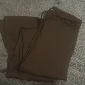 NLY TREND - Storlek: Xxs  Lågmidjade, skönt material