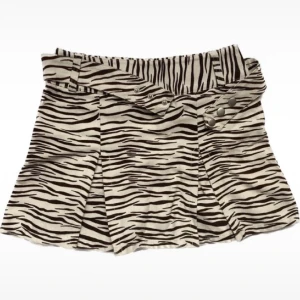 Zebra mönstrad kjol - Min nya kjol i storlek XS-S