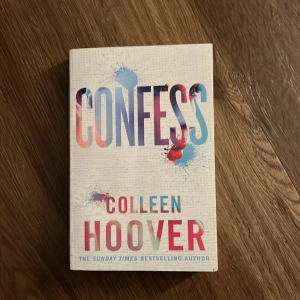 Confess- Colleen Hoover  - Säljer för 50kr  Super fint skick! 