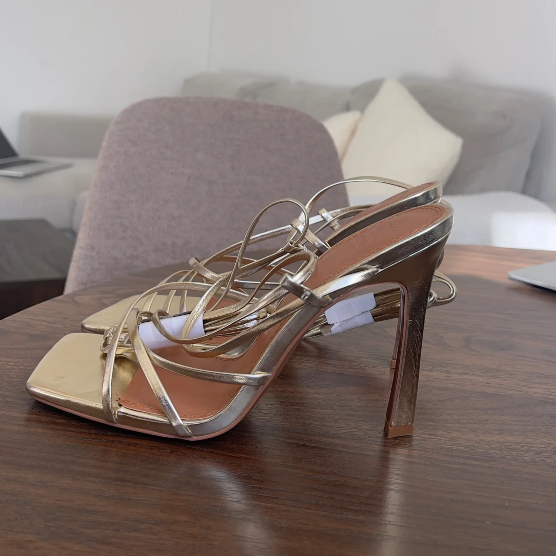 Guldiga klackar - 90