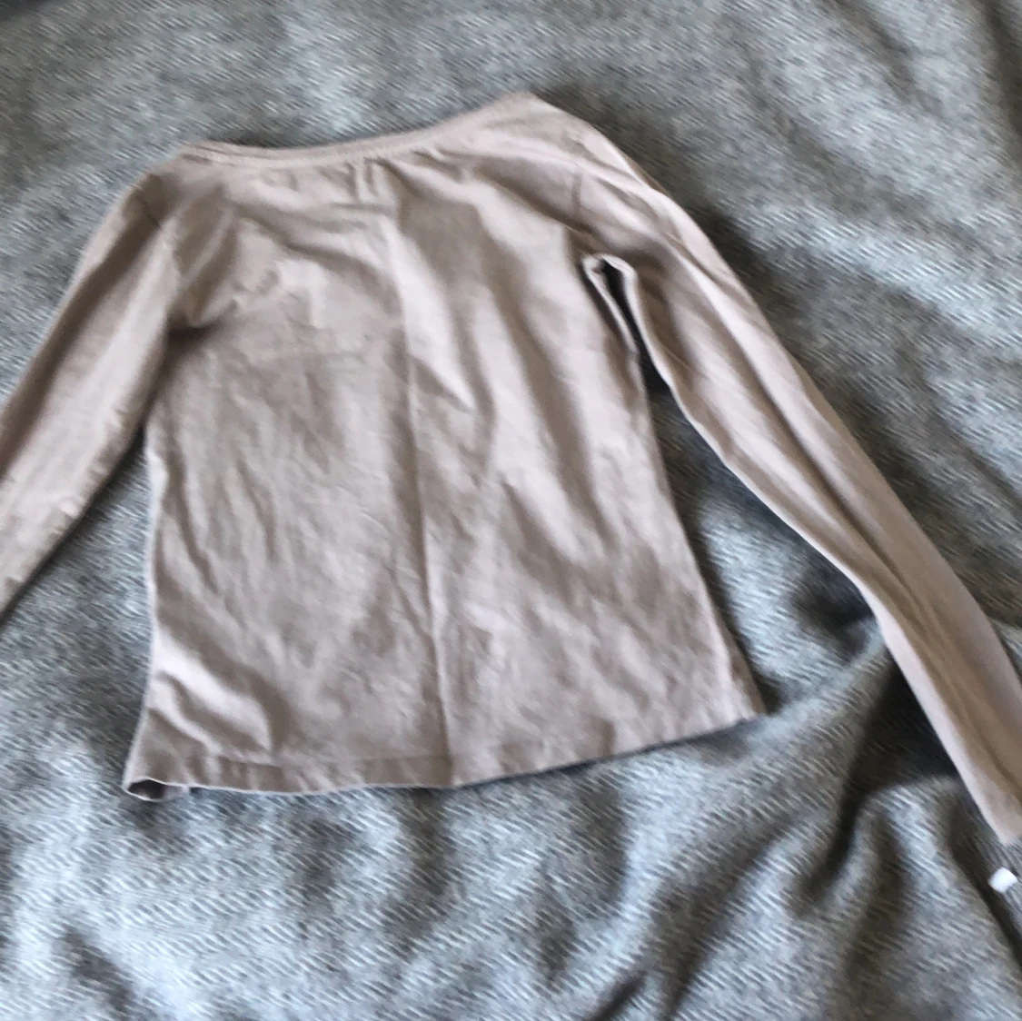 Beige/ grå långärmad tröja  - 91