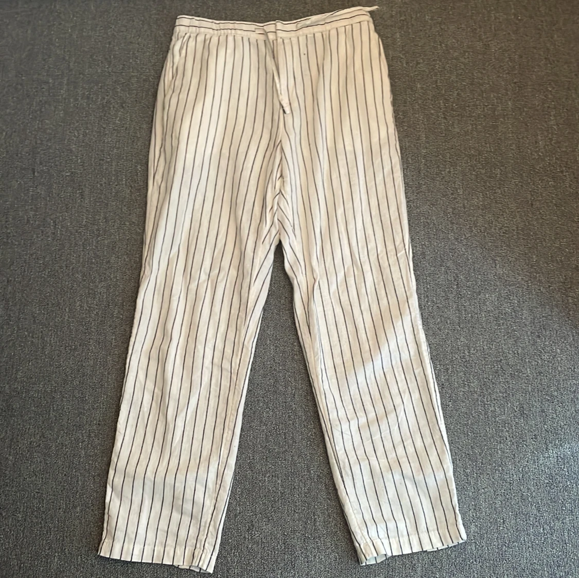 Randiga linnebyxor  - 90