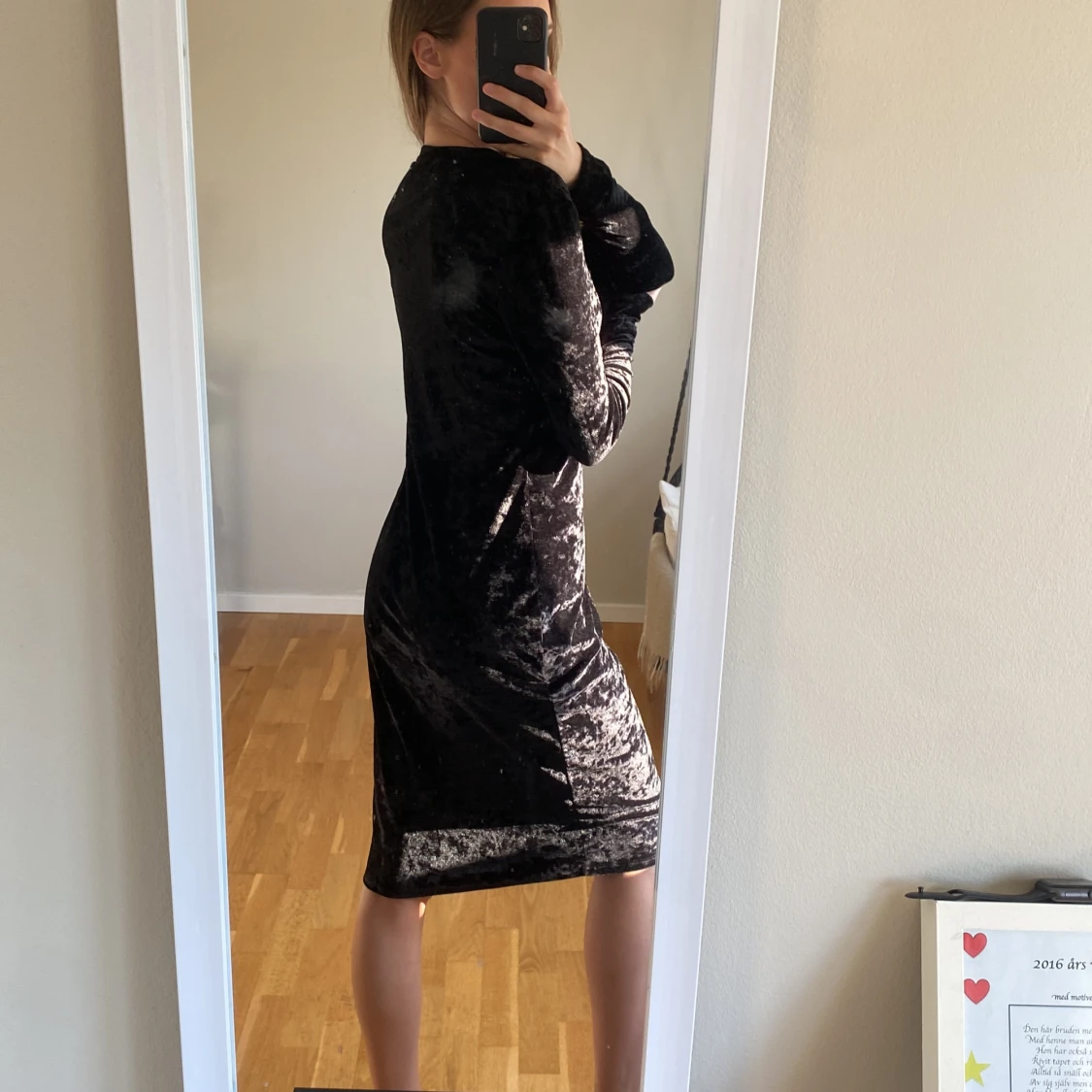 En svart fest klänning - 90