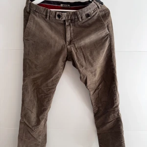 Byxor från AT.P.CO - Snygga byxor från AT.P.CO