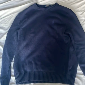 Ralph lauren tröja  - Bra skick, storlek M, inte så använd!