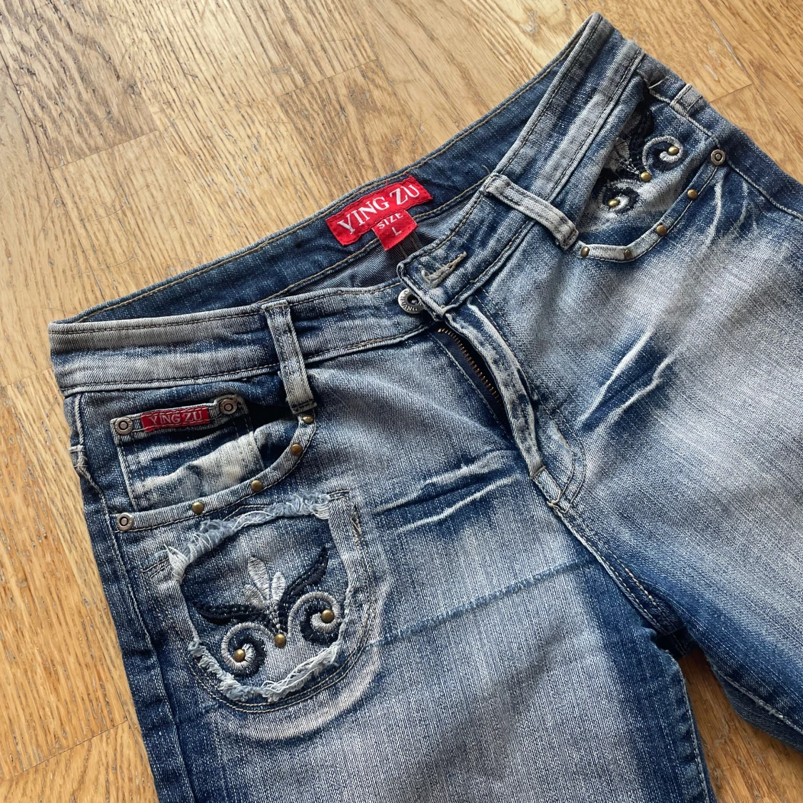 Lågmidjade boutcut jeans  - 90