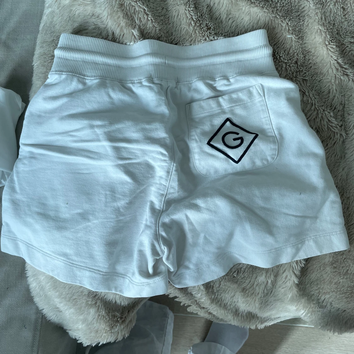 Vita shorts från Gant