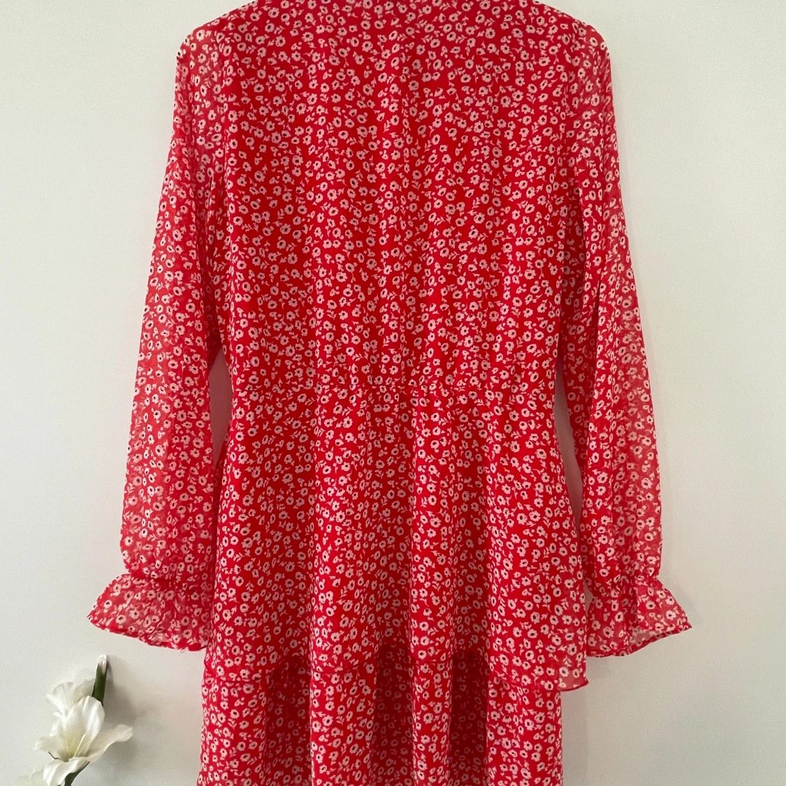 Blommig miniklänning - 90