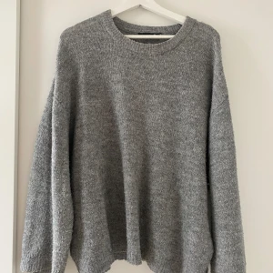 Stickad tröja  - Stickad tröja från Lager 157😍