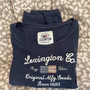 Lexington t-shirt - T-shirt från lexington i stl S
