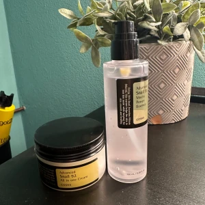 snigelslem  - helt nytt snigelslem. säljer för att min hy inte tål det. skriv för fler bilder eller frågor.💕