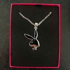 Playboy halsband  - Säljer detta fina Playboy halsband, aldrig använt 