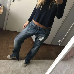 Jeans  - Säljer dessa super snygga jeansen