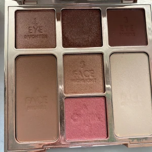 Charlotte Tilbury palette  - Charlotte Tilbury face and eyes palette 